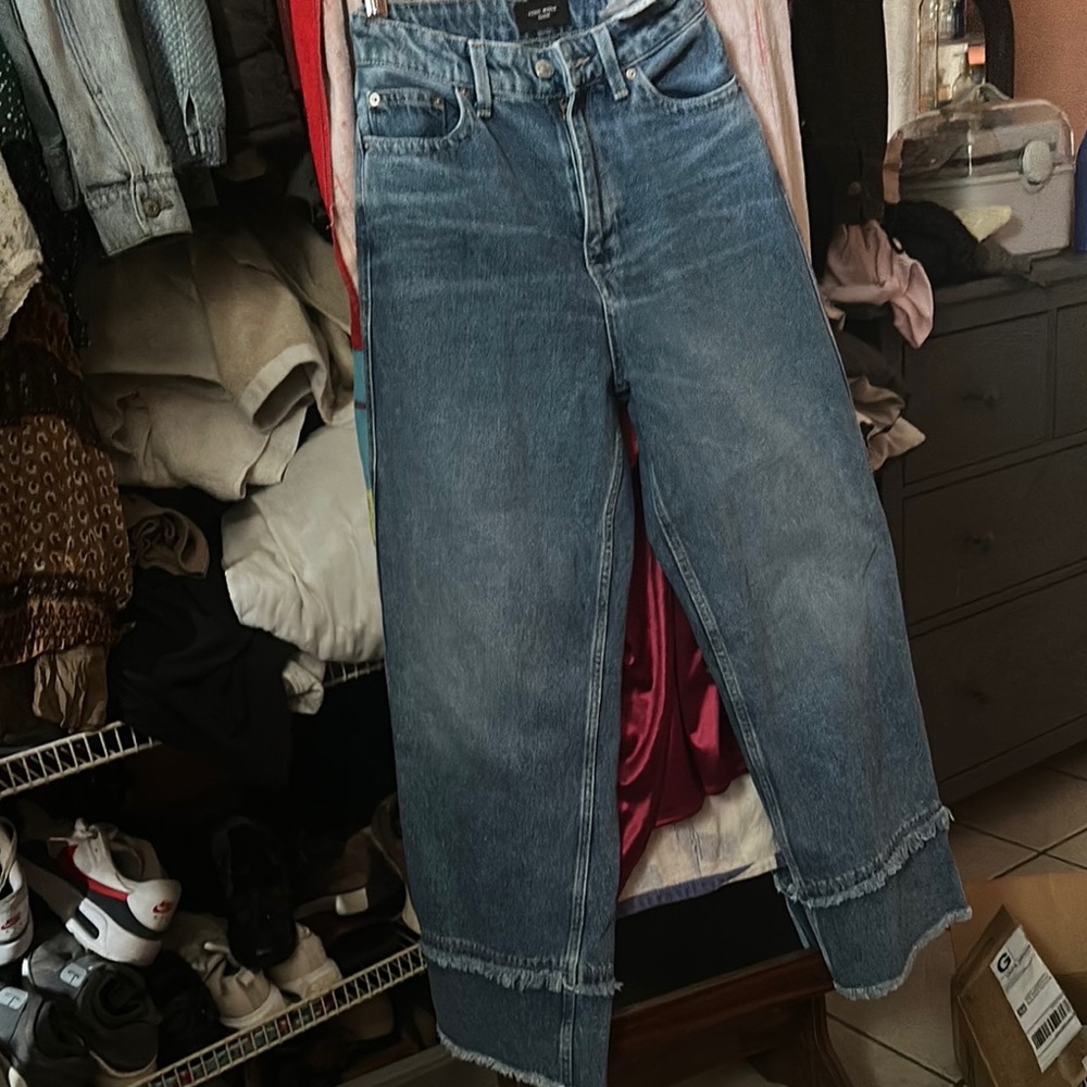Vero Moda Distressed Blue Jeans